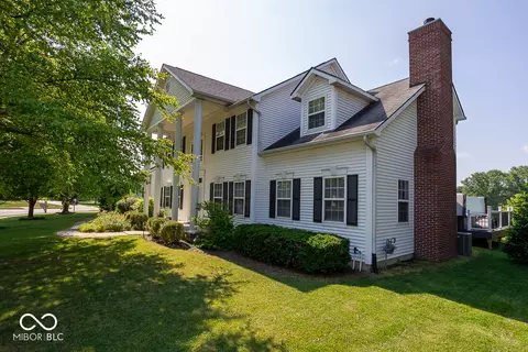 11300 Desert Glen Dr, Fishers, IN 46037