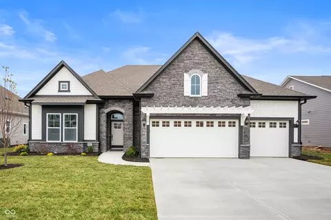 15827 Scarteen Rd, Fishers, IN 46040