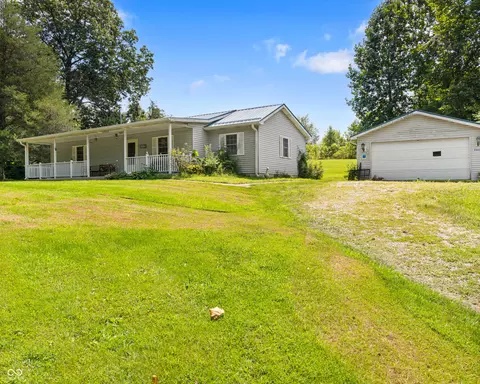 Exterior - 5842 E Michaels Rd, Bloomfield, IN 47424 photo 1 of 7