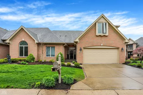1692 Dorrell Ct, Greenwood, IN 46143