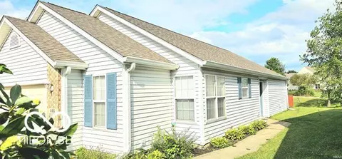 555 Grabill Dr, Westfield, IN 46074