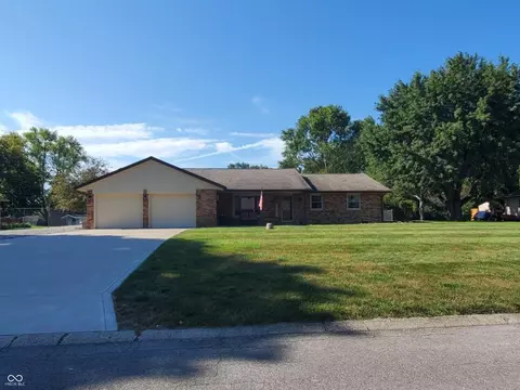 5665 Teresa Dr, Alexandria, IN 46001