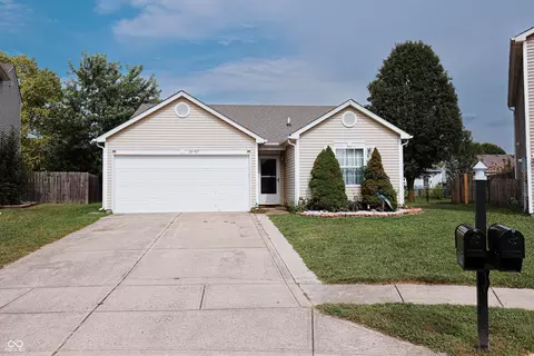 13147 N Becks Grove Ct, Camby, IN 46113