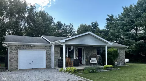 11071 N Three Mile Rd, Carthage, IN 46115