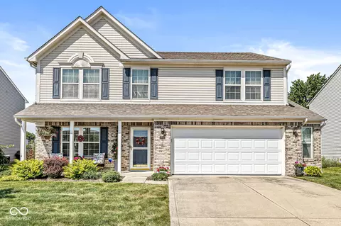 17040 Lakeville Xing, Westfield, IN 46074