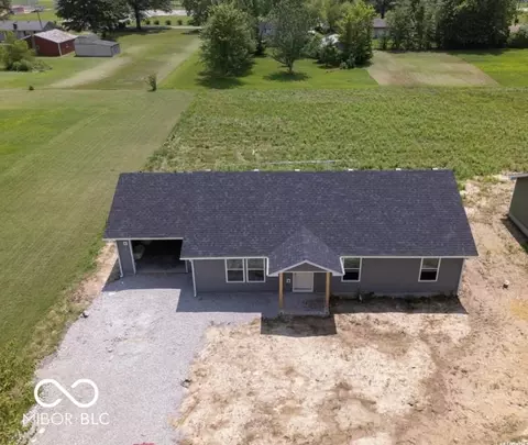 633 E Walnut St, Crothersville, IN 47229