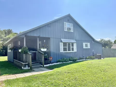 230 S Washington St, Hartsville, IN 47244