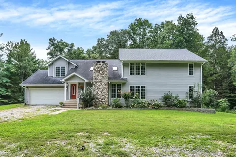 6029 S Poplar Grove Rd, Columbus, IN 47201