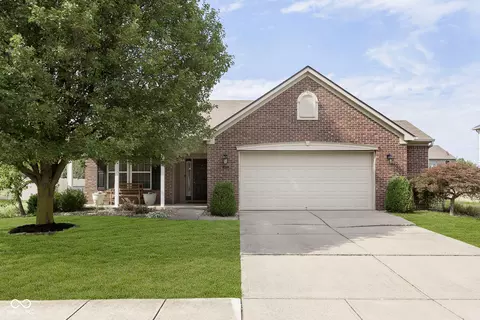 8172 Stonelick Dr, Avon, IN 46123