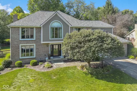 1855 Arrowwood Dr, Carmel, IN 46033