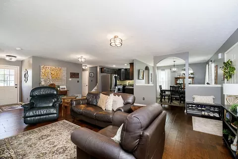 1601 Fair Weather Dr, Pendleton, IN 46064 photo 6