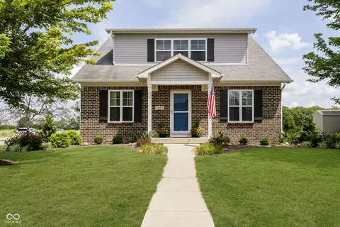 1601 Fair Weather Dr, Pendleton, IN 46064 photo 2