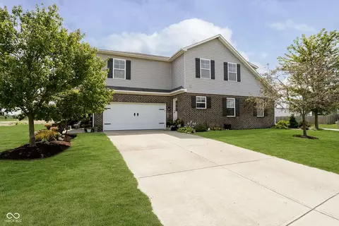 1601 Fair Weather Dr, Pendleton, IN 46064 photo 3