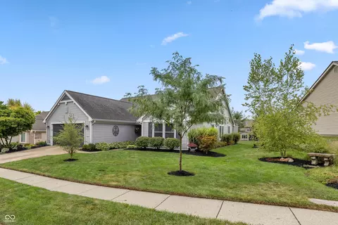 9992 Estep Dr, Indianapolis, IN 46280