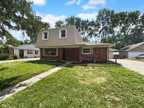 7361 Twin Beech Dr, Lawrence, IN 46226