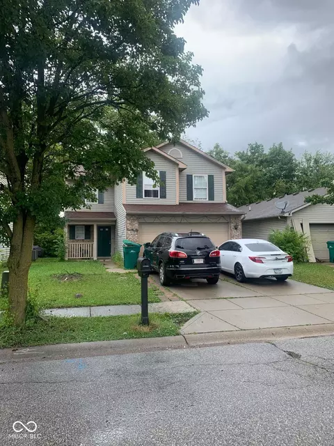 4410 Autumn Crest Ct, Indianapolis, IN 46268