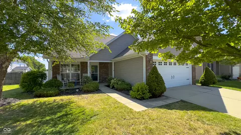 16975 Brigg Ct, Westfield, IN 46074