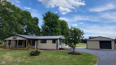7150 New Harmony Rd, Martinsville, IN 46151