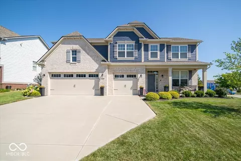 3672 Gilmore Pl, Bargersville, IN 46106