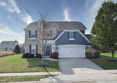 701 Jefferson Park Dr, Pittsboro, IN 46167