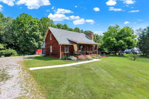 8870 Georgetown Rd, Columbus, IN 47201
