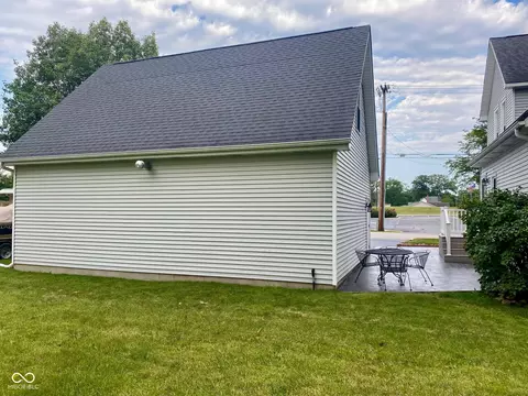 429 E Main St, Lowell, IN 46356 photo 11
