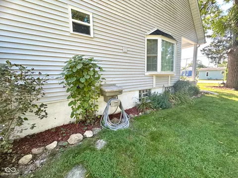 429 E Main St, Lowell, IN 46356 photo 15