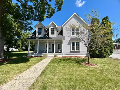 429 E Main St, Lowell, IN 46356