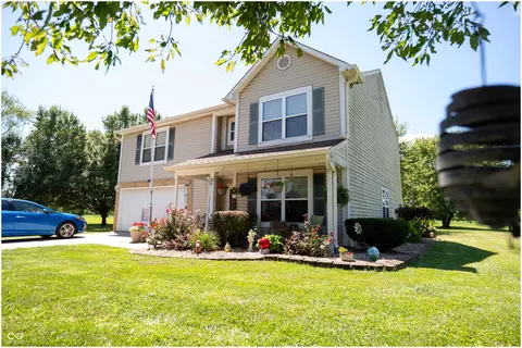 6406 N 300 E, Whiteland, IN 46184