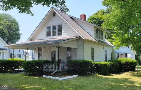 302 S Hancock St, Waynetown, IN 47990
