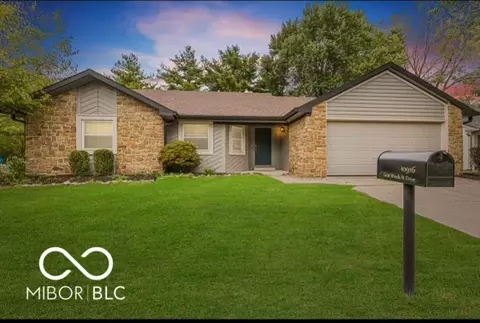 10916 Geist Woods North Dr, Indianapolis, IN 46256