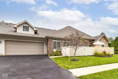 6706 Easy St, Fishers, IN 46038