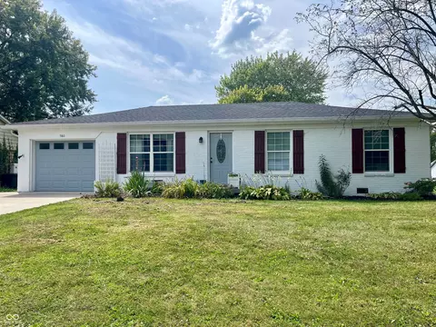 580 Willow Dr, Danville, IN 46122