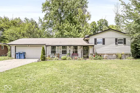 5352 Daniel Dr, Indianapolis, IN 46226