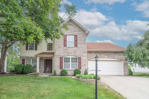 8626 Providence Dr, Fishers, IN 46038