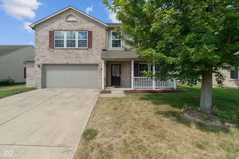 2960 Foxbriar Pl, Indianapolis, IN 46203