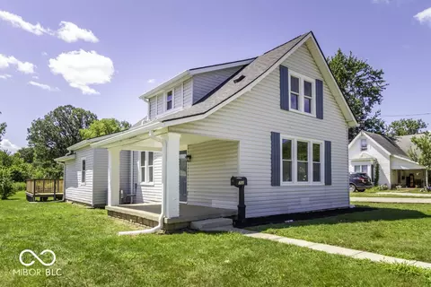 702 W 2nd St, Sheridan, IN 46069