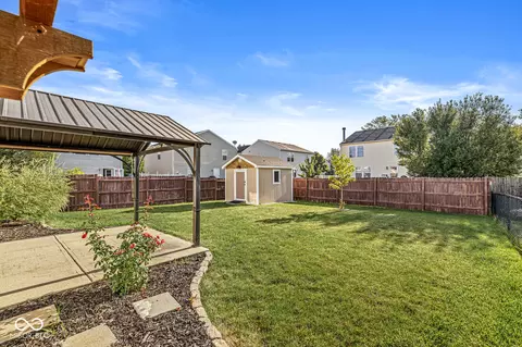 8348 S Shady Trail Dr, Pendleton, IN 46064 photo 4
