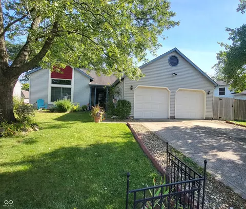 5837 Parterra Dr, Indianapolis, IN 46237