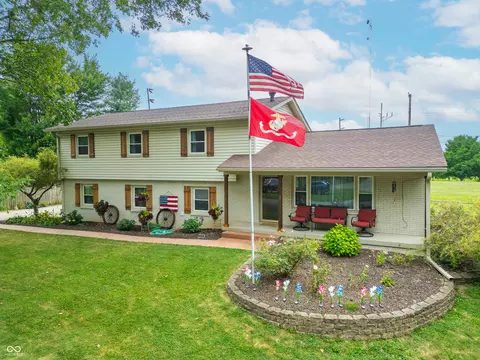 350 North Dr, Franklin, IN 46131
