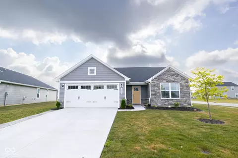 1815 River Birch Dr, Greenfield, IN 46140
