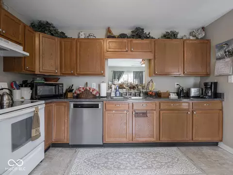 5960 Remrod Dr, Plainfield, IN 46168 photo 8