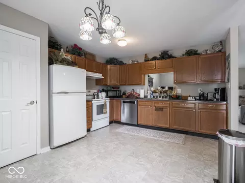 5960 Remrod Dr, Plainfield, IN 46168 photo 7