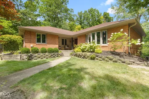 9226 Gleannloch Dr, Indianapolis, IN 46256