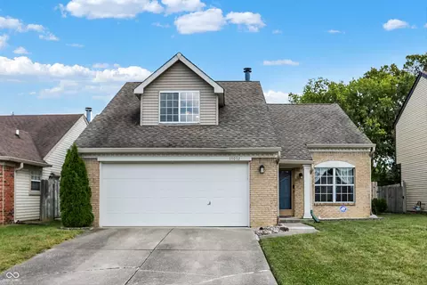 11012 Oakridge Dr, Fishers, IN 46038