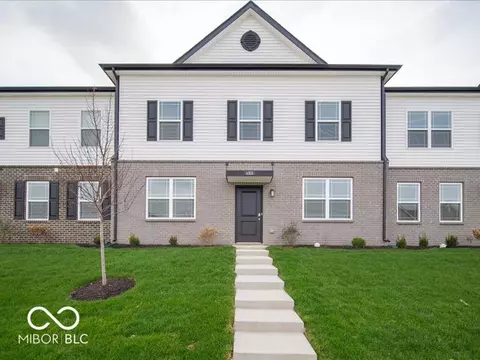 6301 Rhinecliff Dr, Whitestown, IN 46075