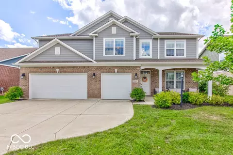 6245 Burgin Dr, Whitestown, IN 46075