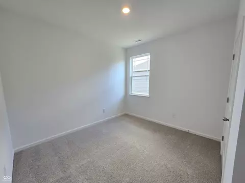 129 Carrick Glen Blvd, Pendleton, IN 46064 photo 8