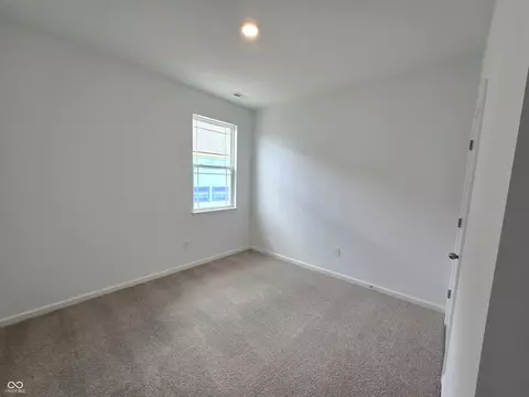 129 Carrick Glen Blvd, Pendleton, IN 46064 photo 9