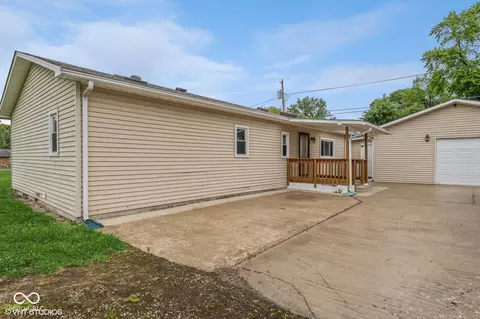 318 W Mill St, Shelburn, IN 47879